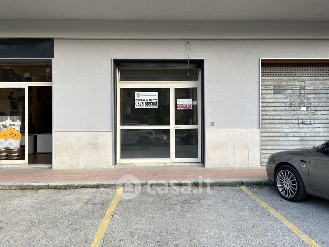 Negozio/Locale commerciale in Affitto in Via TAVERNA CAMPANILE 157 a Monteforte Irpino
