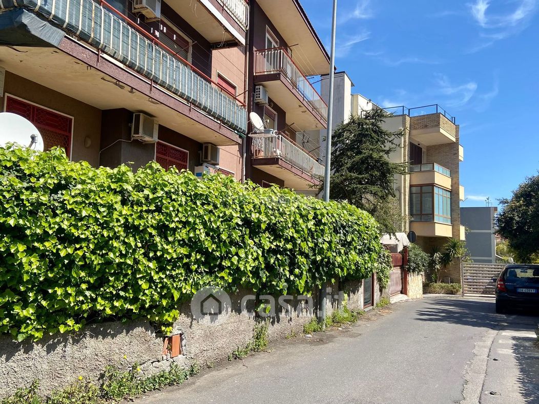 Appartamento in Vendita in Via Vincenzo Muccioli a Gravina di Catania