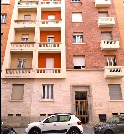 Appartamento in Vendita in Via Fratelli Carle a Torino