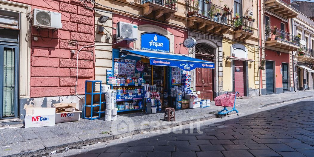 Negozio/Locale commerciale in Vendita in Via Francesco Crispi 228 a Catania