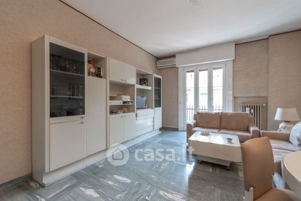 Appartamento in Vendita in Viale Brenta a Milano