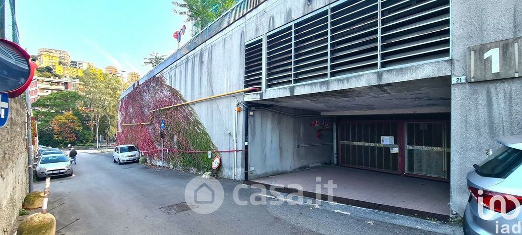 Garage/Posto auto in Vendita in Via Luoghi Santi 115 a Genova