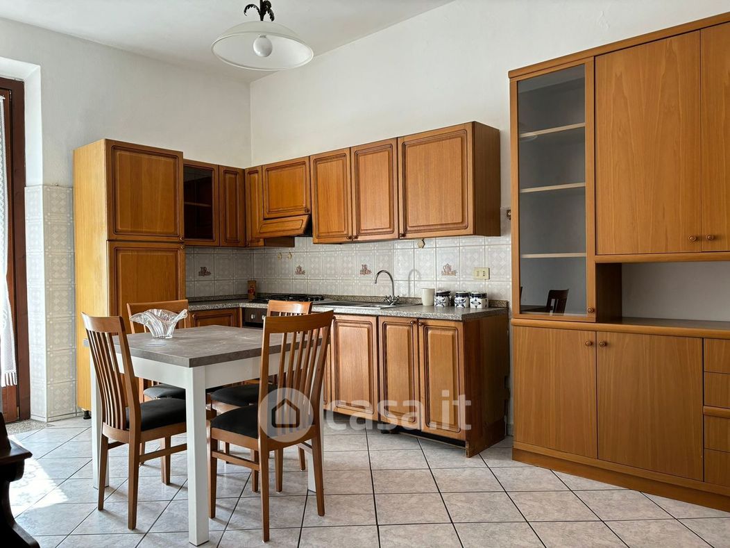 Appartamento in Vendita in Via Bellinzona 339 a Como