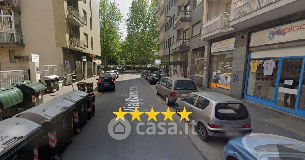Appartamento in Vendita in Via Bainsizza a Torino