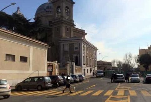 Negozio/Locale commerciale in Vendita in Via Ottavio Ragni a Roma