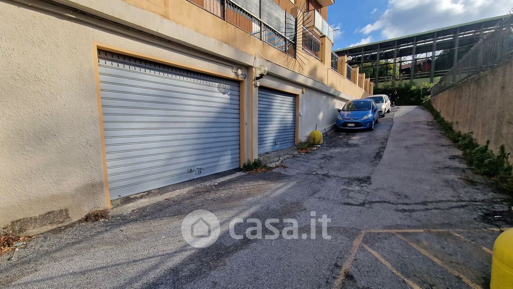 Garage/Posto auto in Vendita in Salita Morchio 1 a Genova