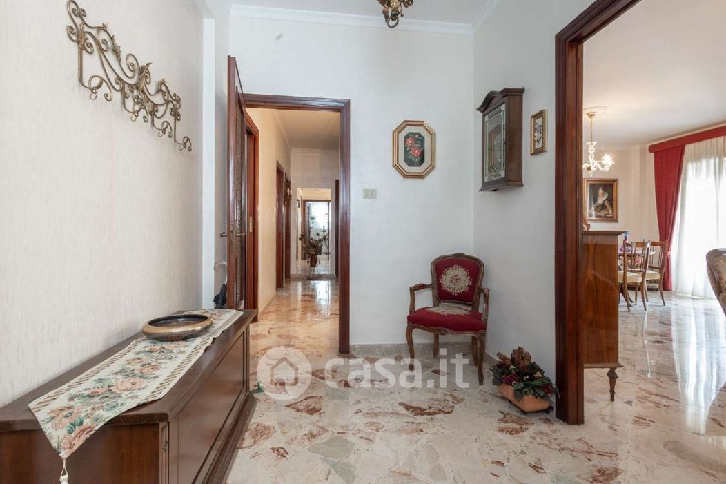 Appartamento in Vendita in Via Malaspina a Palermo