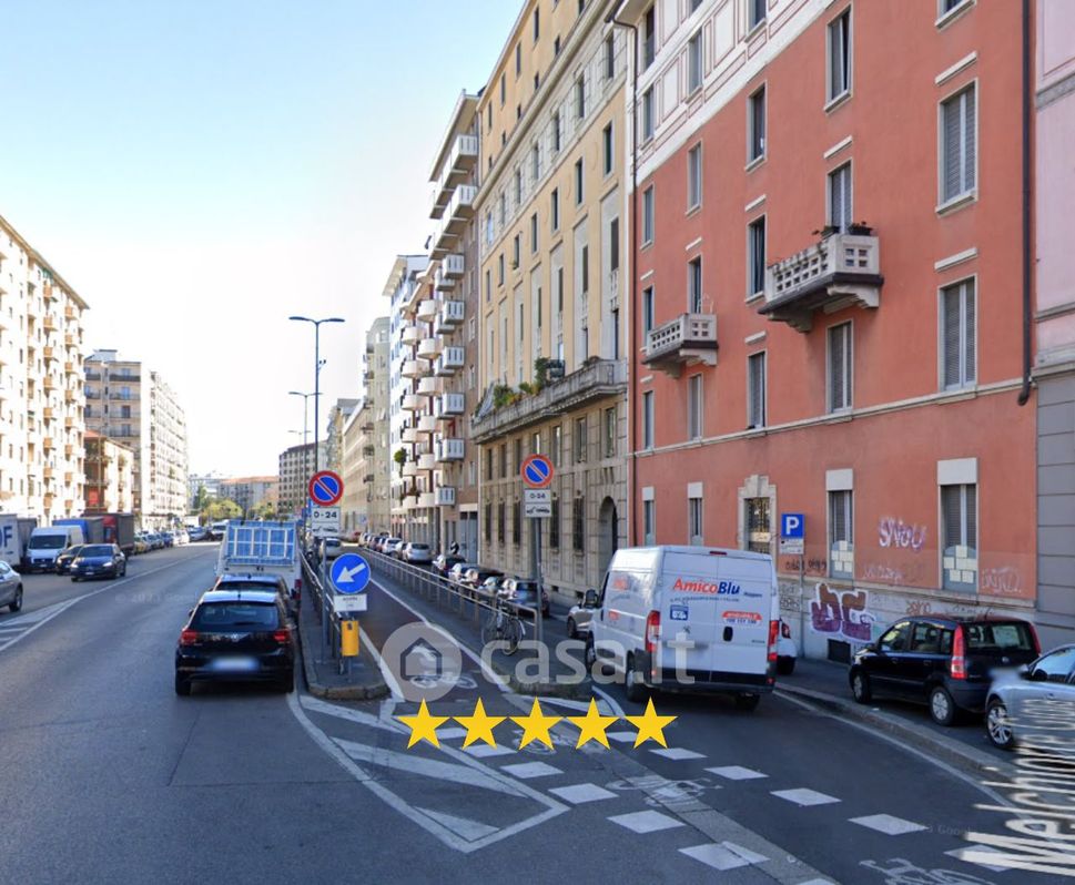 Appartamento in Vendita in Via Melchiorre Gioia a Milano