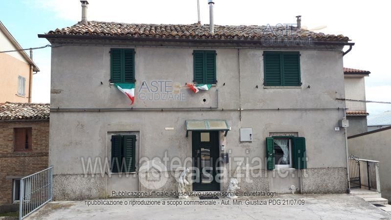 Garage/Posto auto in Vendita in Via Monti 68 a Santa Maria Nuova