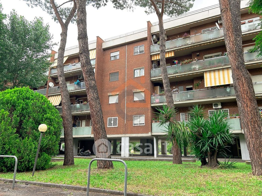 Appartamento in Vendita in Via casal bianco 190 a Roma