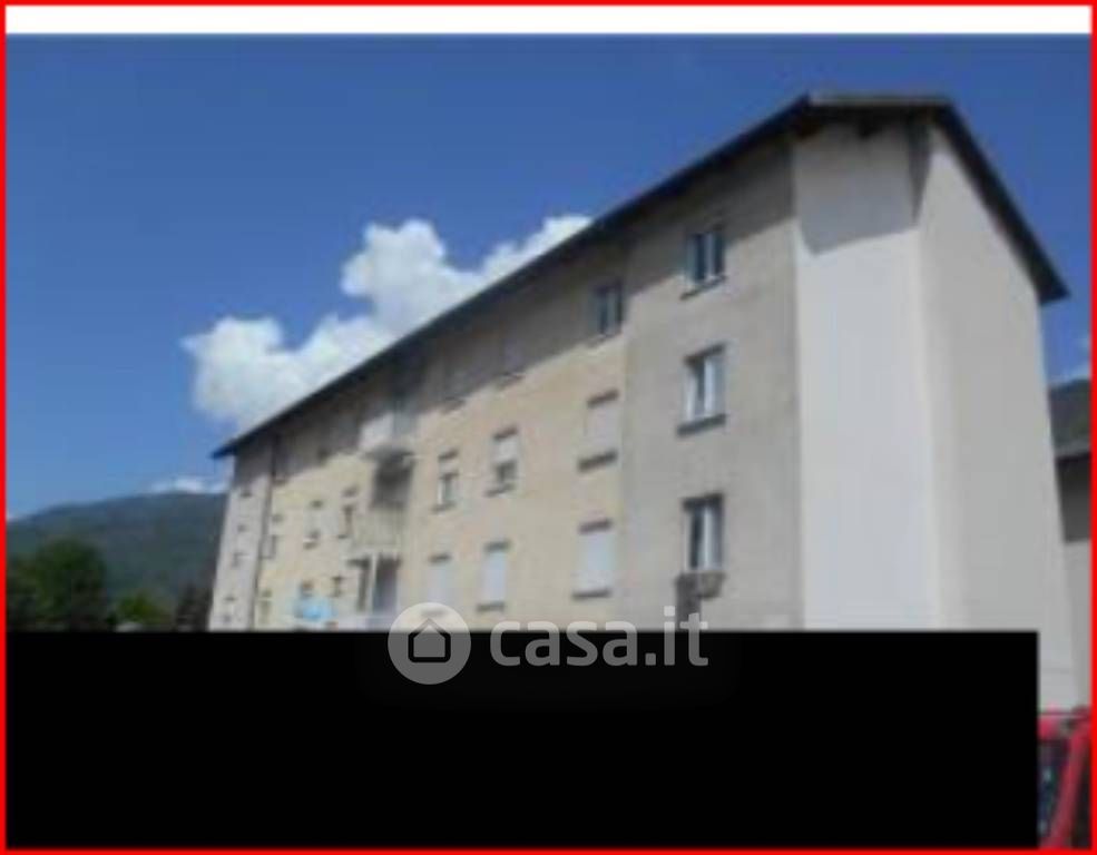 Appartamento in Vendita in Via Rue Liconi 24 a Aosta