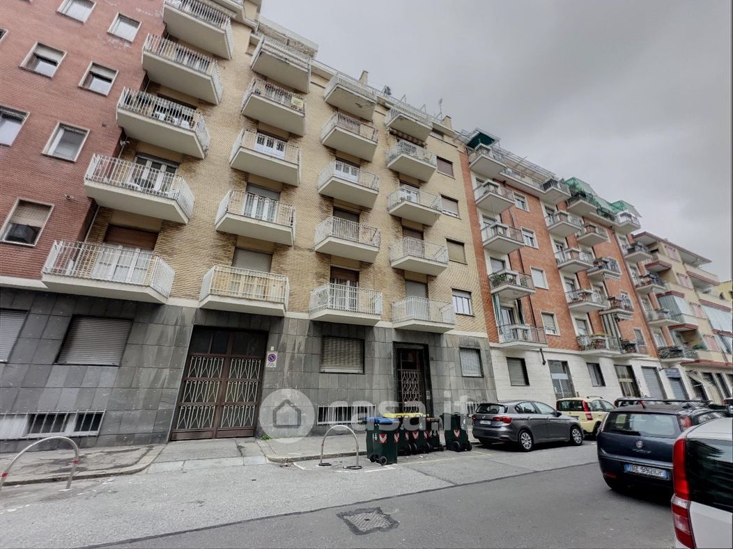 Appartamento in Vendita in Via Bagnasco 14 a Torino
