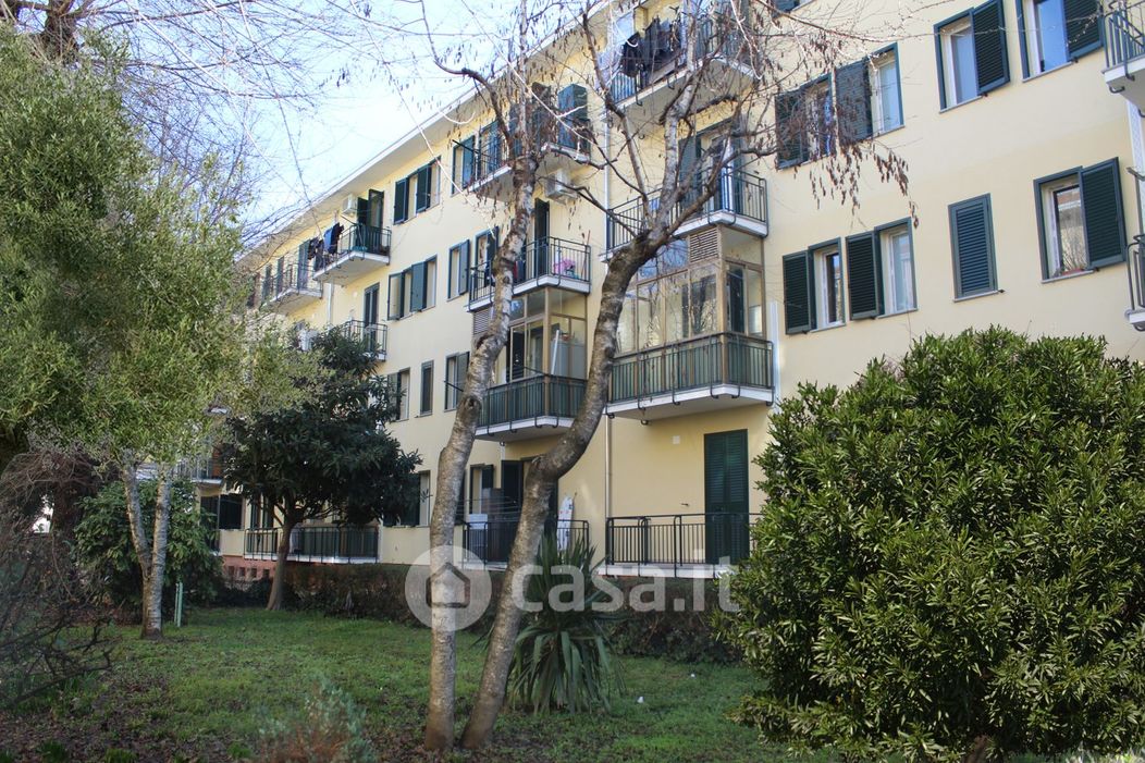 Appartamento in Vendita in Via Alessandro Cruto a Torino