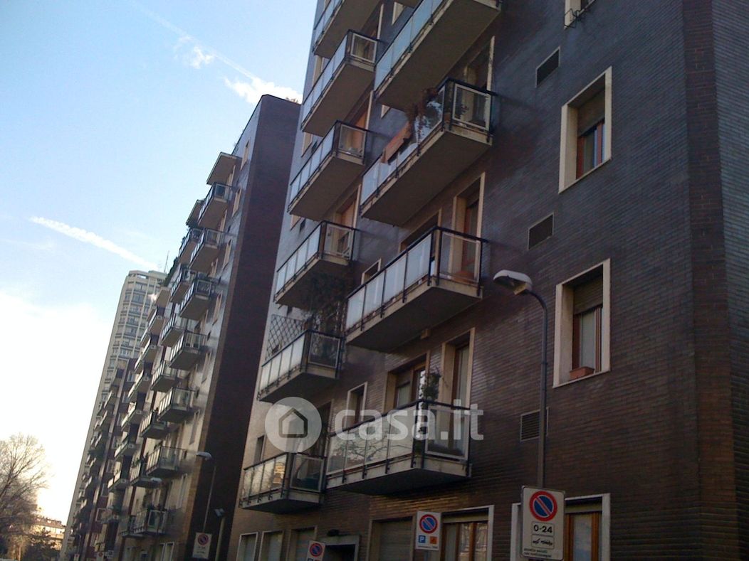 Appartamento in Affitto in Viale Angelo Filippetti a Milano