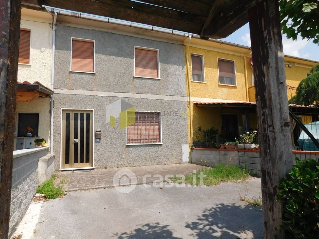 Casa indipendente in Vendita in Località Erbosa a San Giuliano Terme