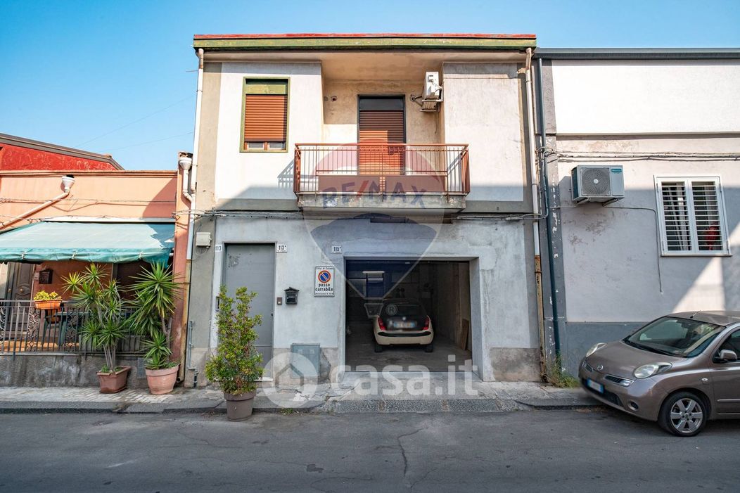 Casa indipendente in Vendita in Via Macaluso 113 a Catania
