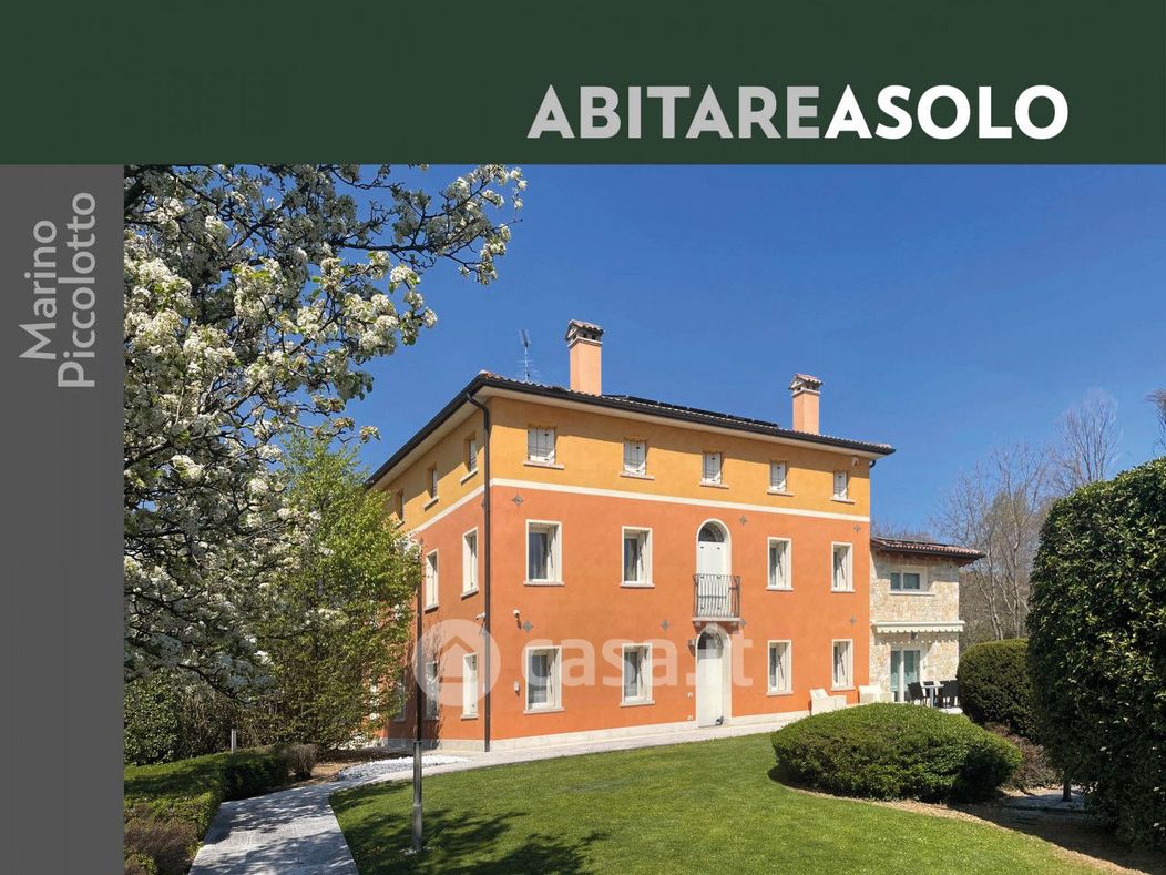 Villa in Vendita in Via Bombardini a Bassano del Grappa