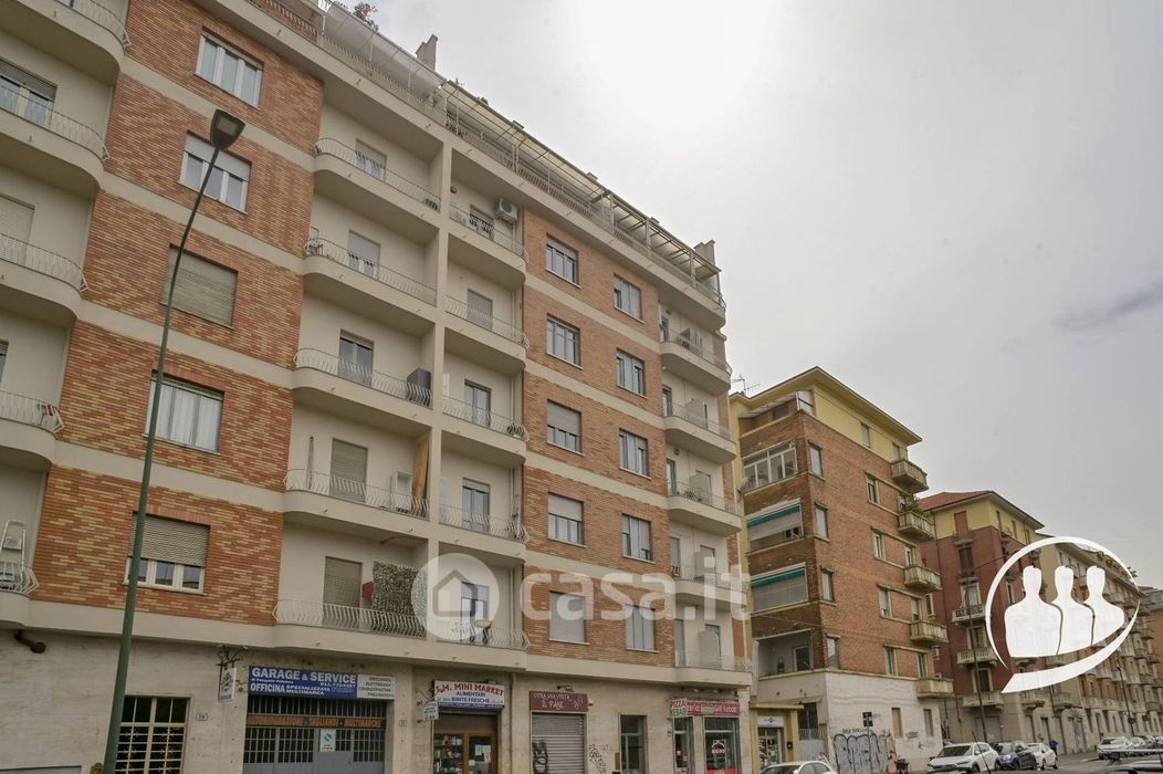 Appartamento in Vendita in Via Michele Lessona 41 a Torino