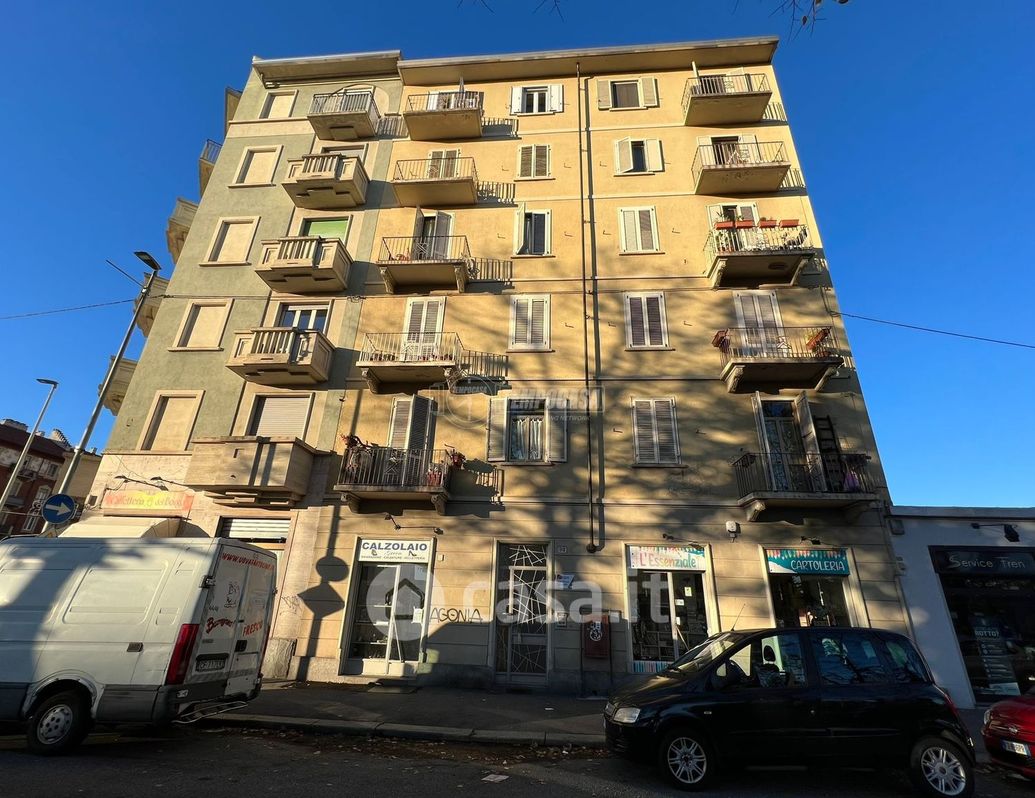 Appartamento in Vendita in Via Verolengo 90 a Torino