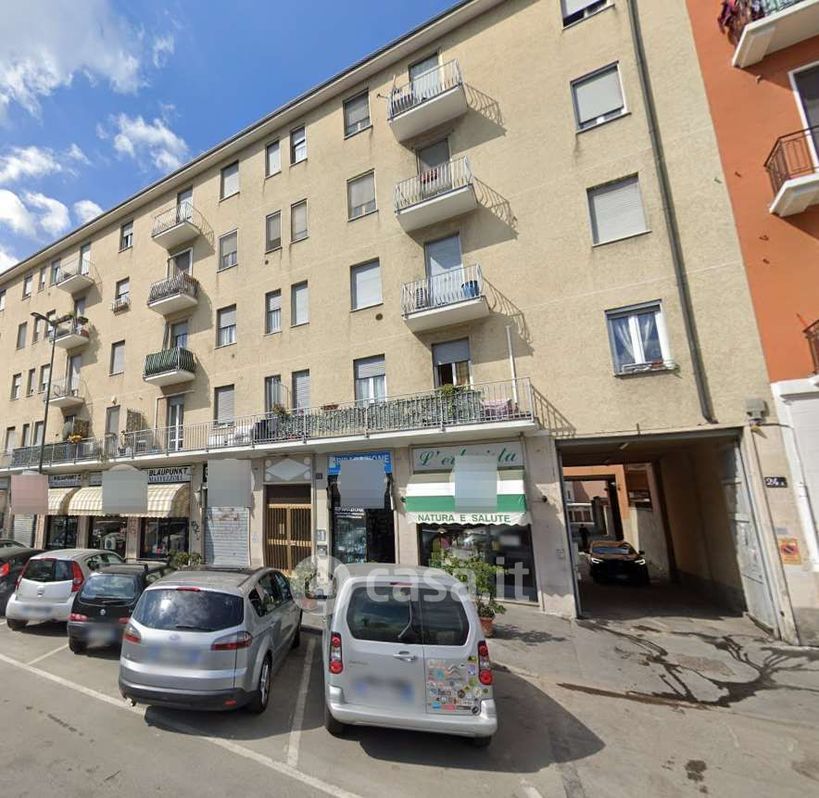 Appartamento in Vendita in Via Biella 24 a a Milano