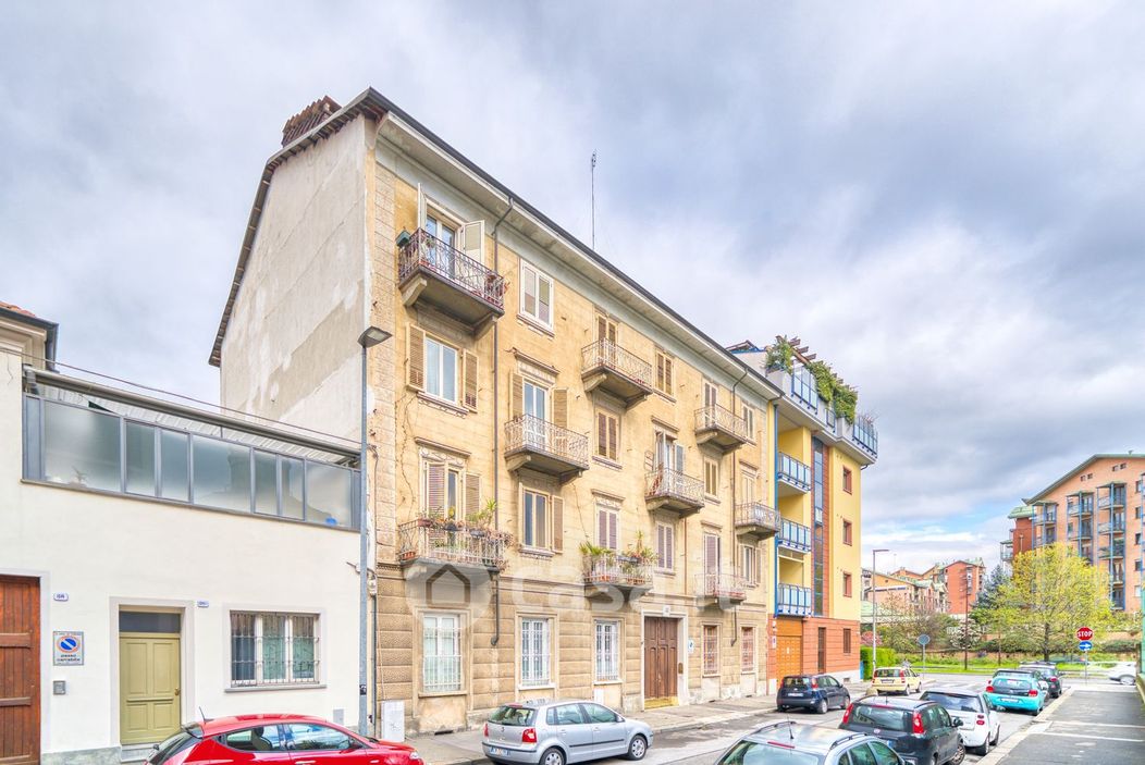 Appartamento in Vendita in Via Pistoia 26 a Torino