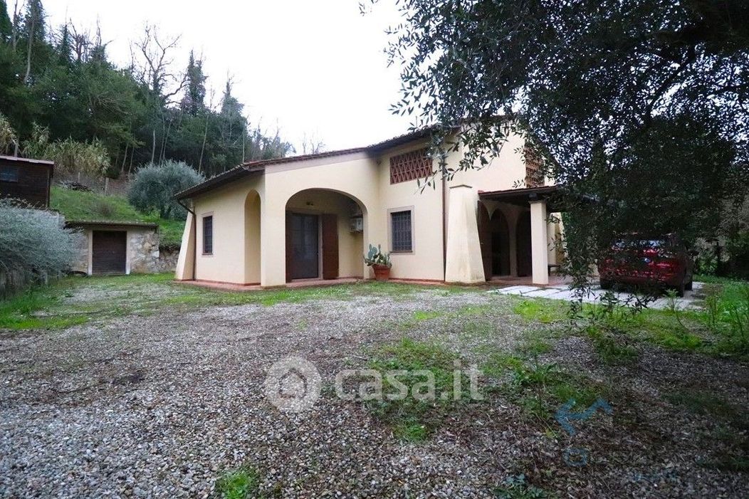 Villa in Vendita in Località AIALI 71 a Capannoli
