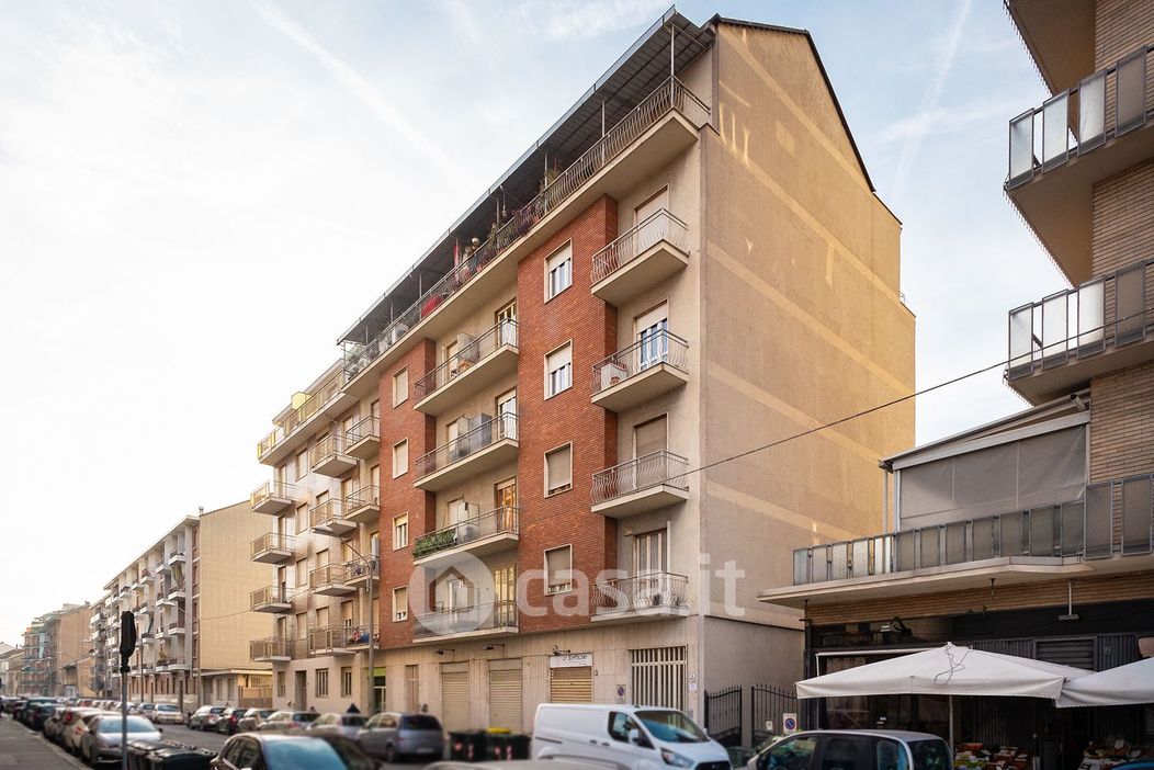 Appartamento in Vendita in Via Villa Giusti 8 a Torino