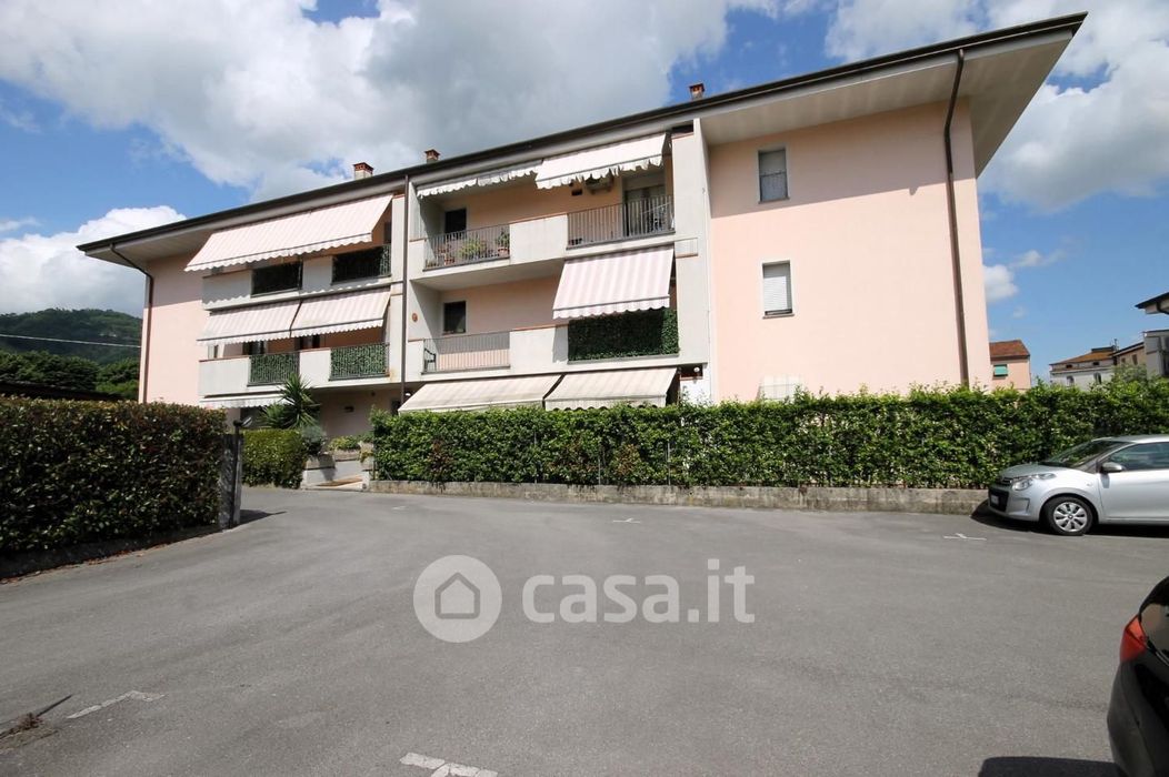 Appartamento in Vendita in Via della stazione II 246 a Lucca