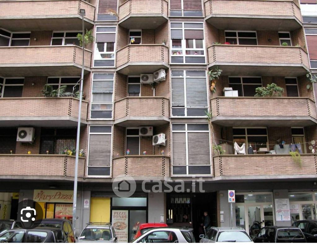 Appartamento in Vendita in Via Carlo Sereni 12 a Roma