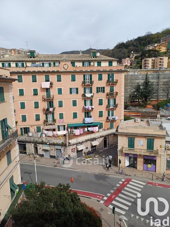 Appartamento in Vendita in Via Germano Jori 4 a Genova