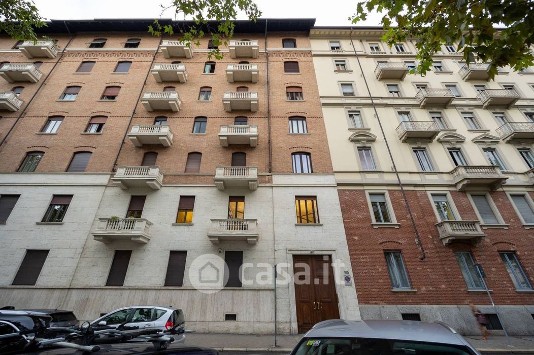 Appartamento in Vendita in Corso Galileo Ferraris a Torino