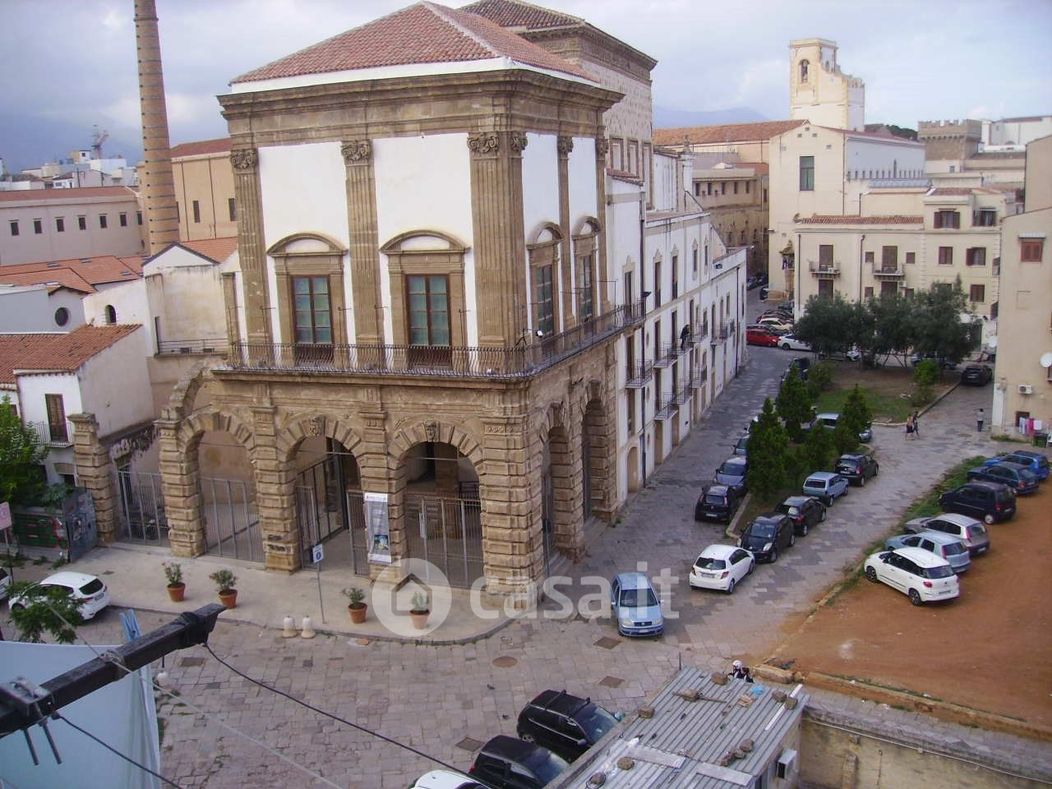 Appartamento in Vendita in Piazza Carlo Maria Ventimiglia 1 a Palermo
