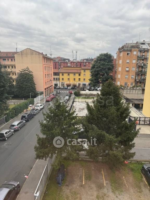 Appartamento in Vendita in forze armate a Milano
