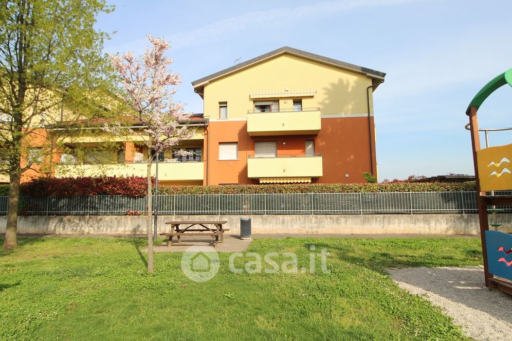 Appartamento in Vendita in Via Mantovana 144 a Verona