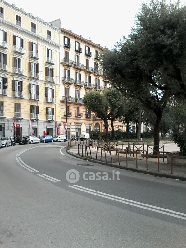 Magazzino in Vendita in Corso Vittorio Emanuele 114 a Napoli