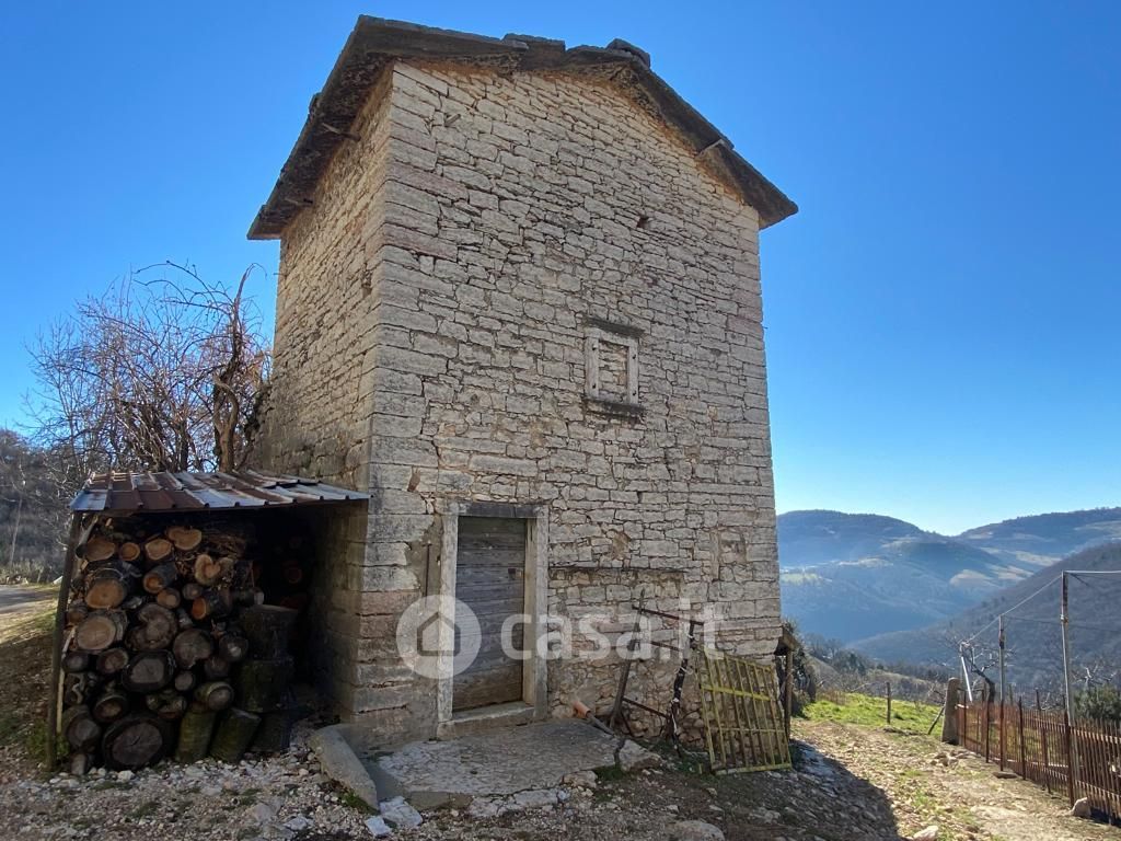 Rustico/Casale in Vendita in Laita a Sant'Anna d'Alfaedo
