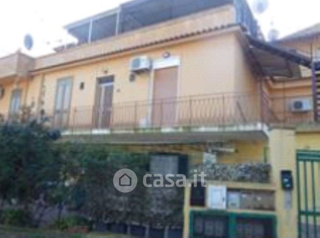 Appartamento in Vendita in Strada San Michele - Portella Castanea a Messina