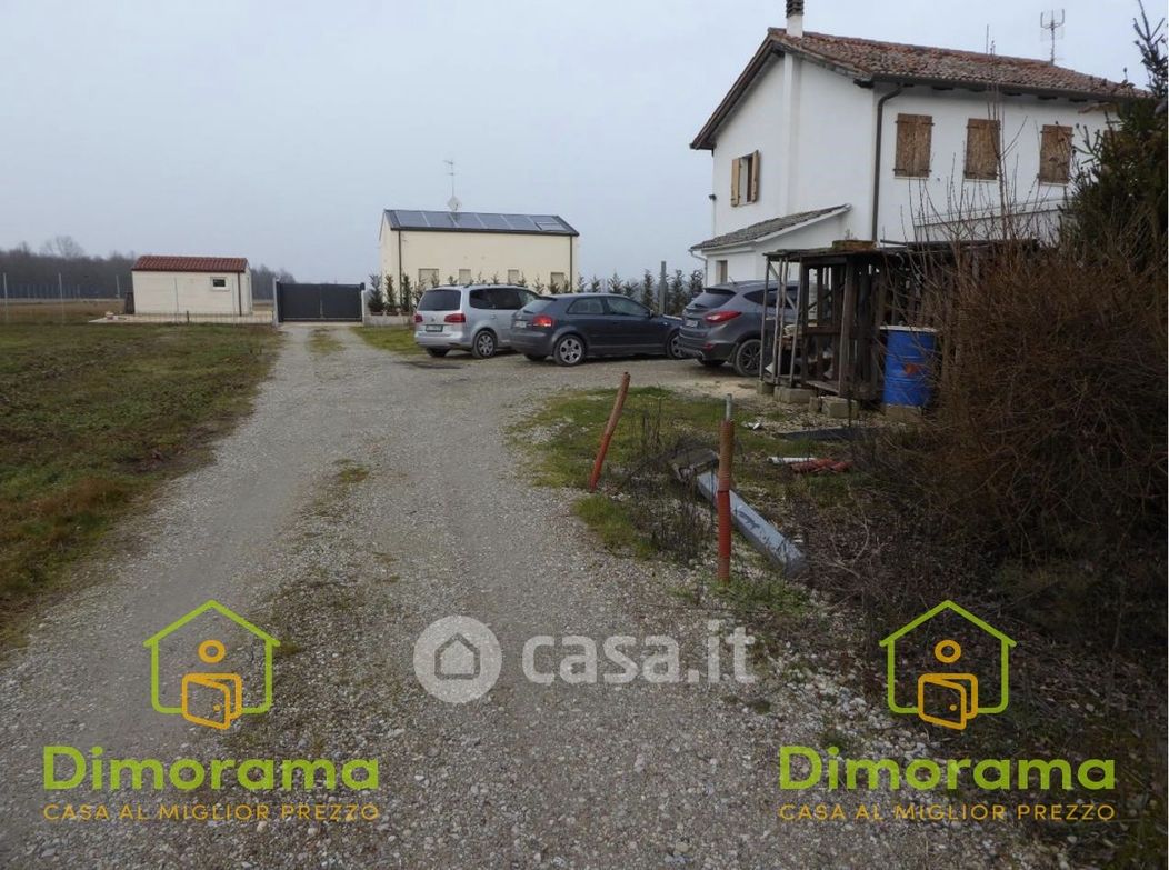 Casa Bi/Trifamiliare in Vendita in Via Cà Colombara 47 a Venezia