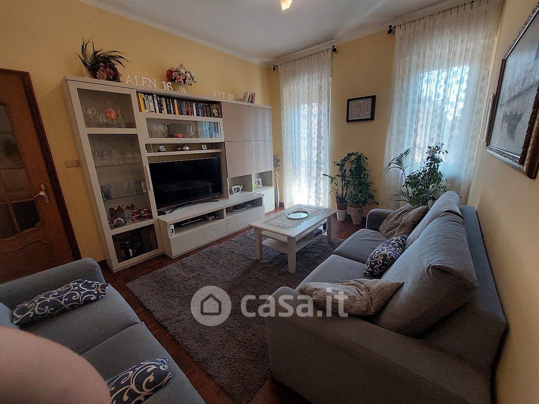 Appartamento in Vendita in Via Lina Borgo a Asti