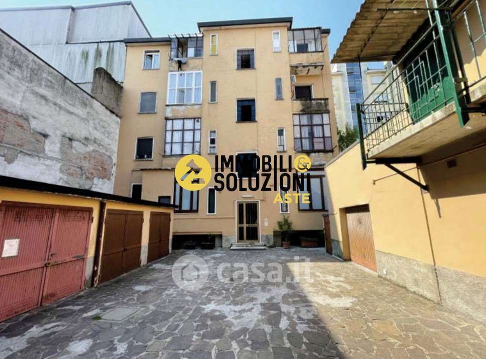 Appartamento in Vendita in Via Privata Montecassino 24 a Milano