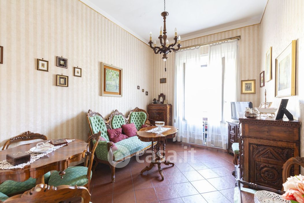 Appartamento in Vendita in Viale Regina Margherita 64 a Roma
