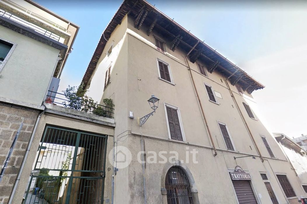 Casa indipendente in Vendita in a Bergamo