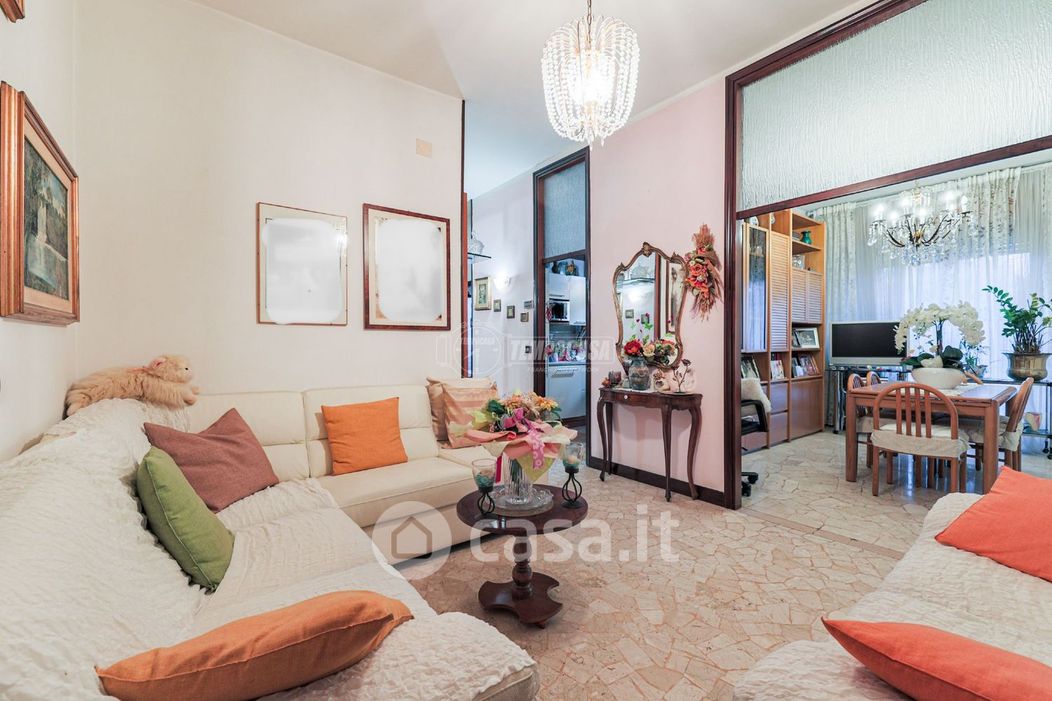 Appartamento in Vendita in Via Adolfo Noel Des Vergers a Rimini