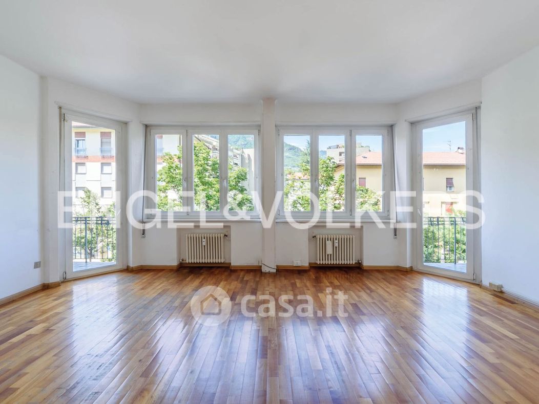 Appartamento in Vendita in Viale Avenue Druso 129 a Bolzano