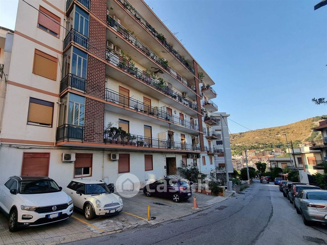 Appartamento in Vendita in Via Annibale a Messina