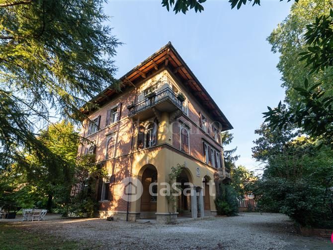 Villa in Vendita in Via Antonio Caccia a Udine