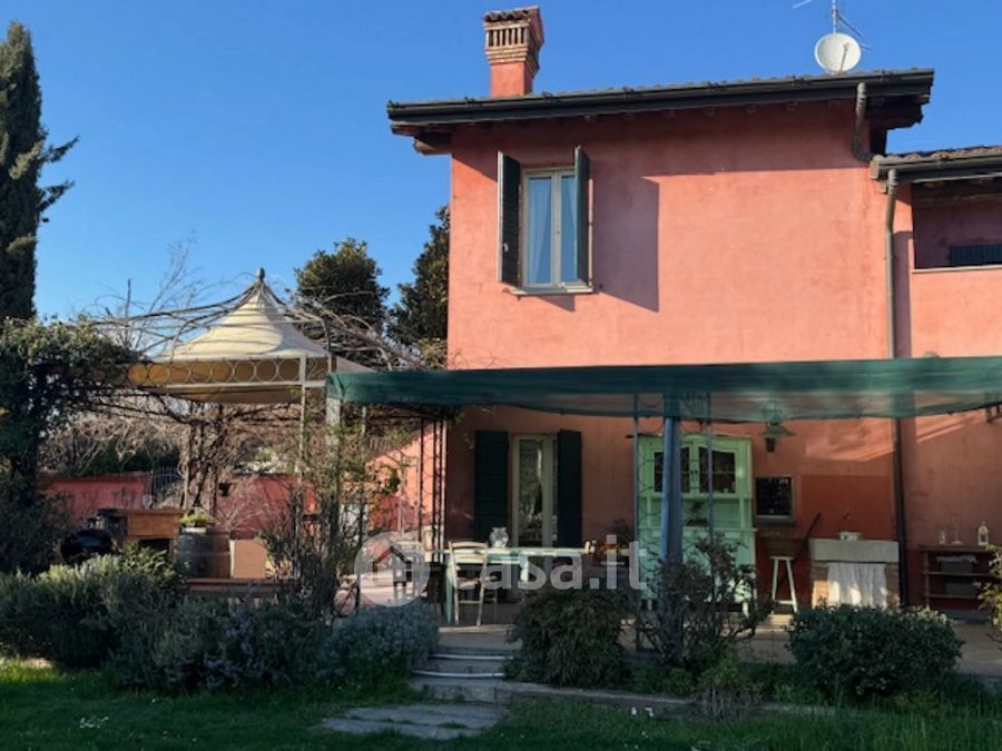 Villa in Vendita in Via del Rione 48 a Brescia