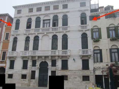 Palazzo in Vendita in San Polo a Venezia