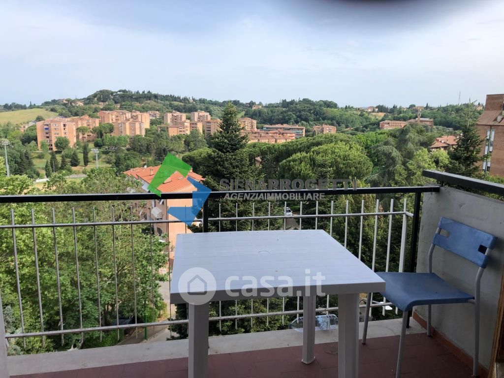 Appartamento in Vendita in Via Ambrogio Sansedoni a Siena