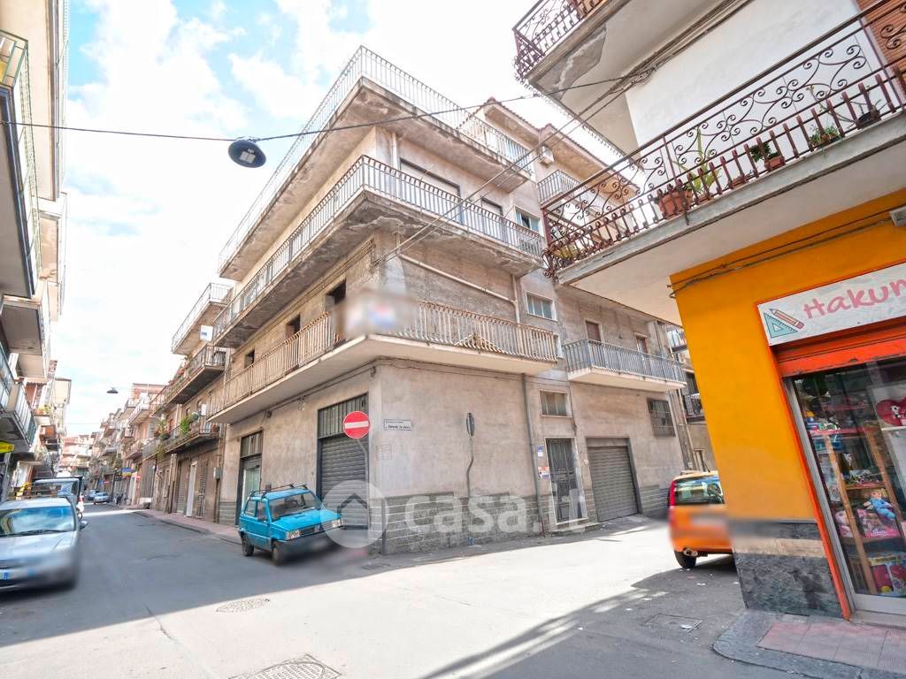 Appartamento in Vendita in Via Edmondo de Amicis 63 a Paternò